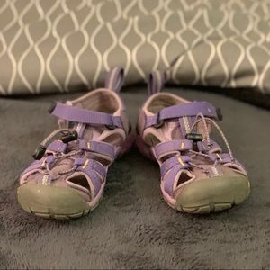 Girls’ Purple Keen Size 11 Sandals